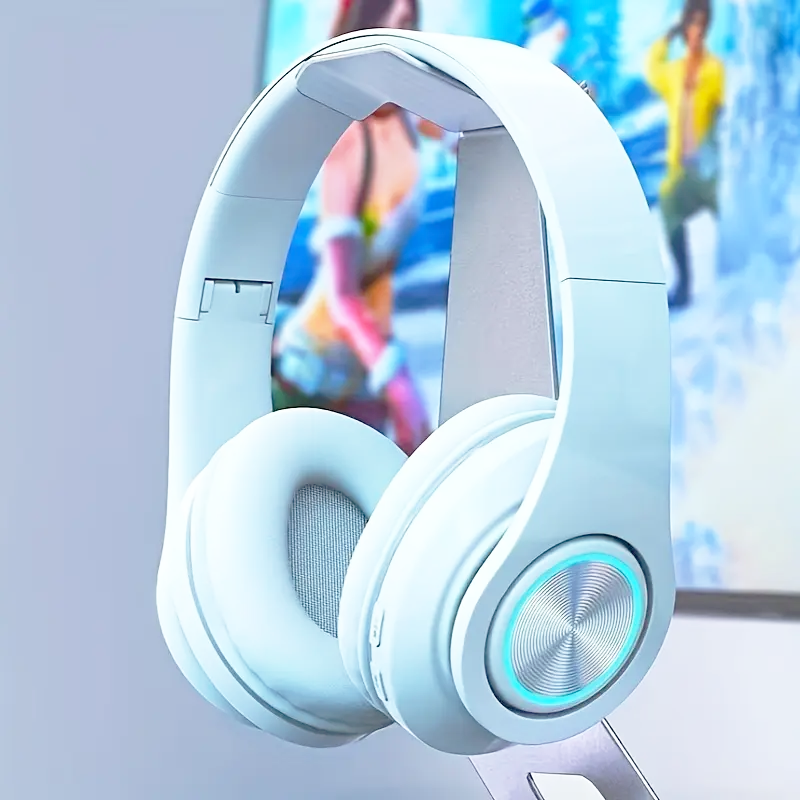 Luminous wireless headphones with LED lighting, wired and wireless functionality, and built-in microphone for communication and study.