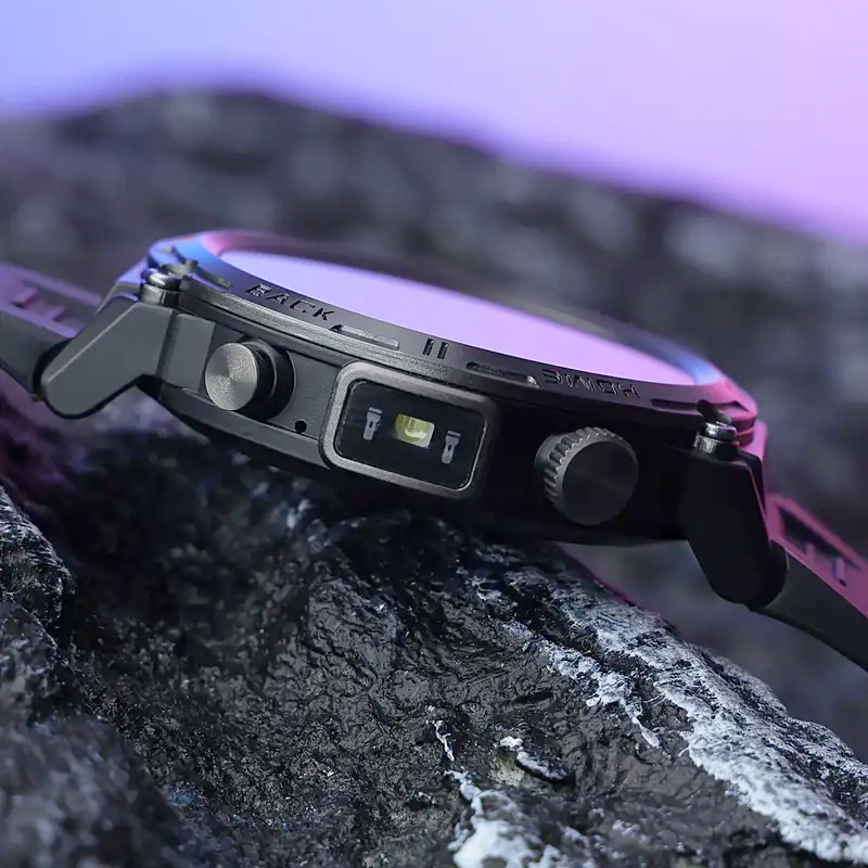 JELLOO waterproof smartwatch for men with LED flashlight, step tracking, and 3.68cm TFT display.